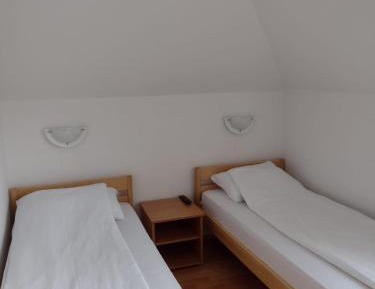 Twin Room with Bathroom