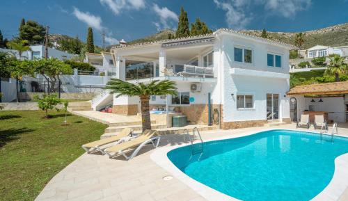 Deluxe Villa