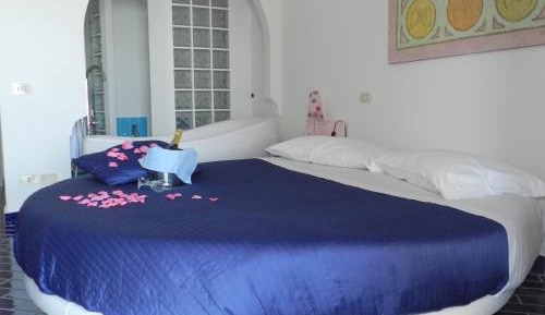 Deluxe Double Room with Sea View