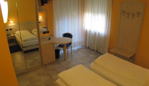 Economy Double or Twin Room