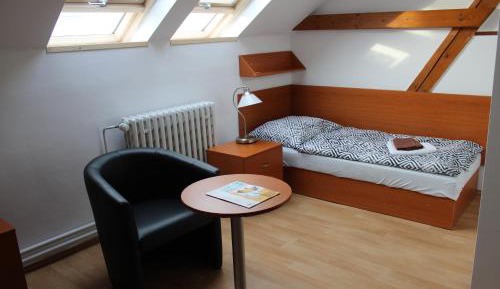Economy Twin Room