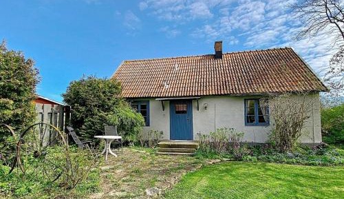 One-Bedroom Holiday Home