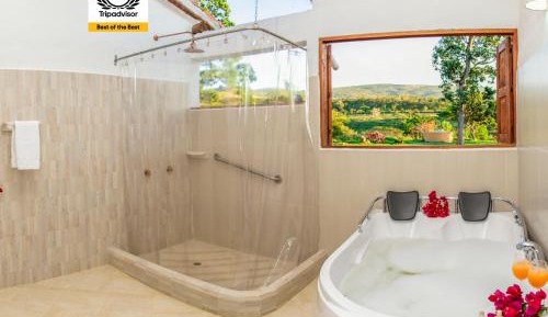 Queen Room with Spa Bath