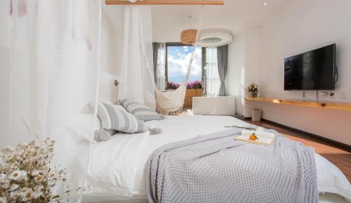 King Room with Lake View
