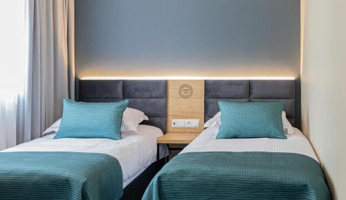 Large Twin Room