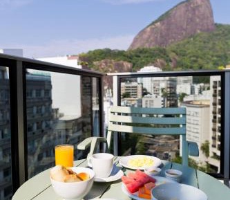 Suite with Balcony and Kitchen