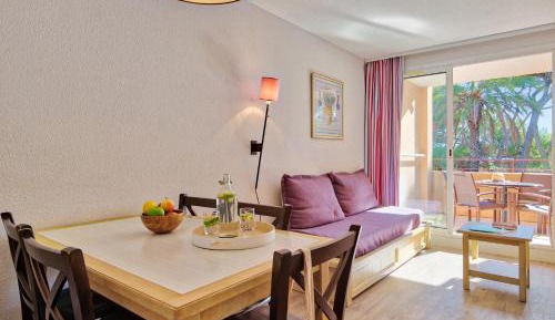 One-Bedroom Apartment with Terrace or Balcony (4 People) - Garden View