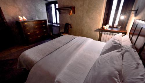 Superior One-Bedroom Apartment (4 Adults)