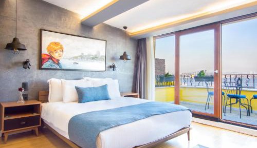 Prime Room with Balcony and Sea View