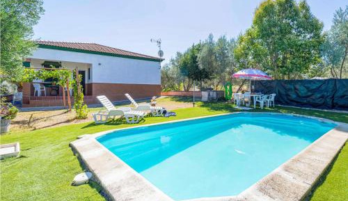Three-Bedroom Holiday Home 