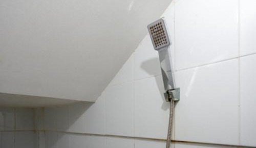 Standard Double Room with Shared Bathroom