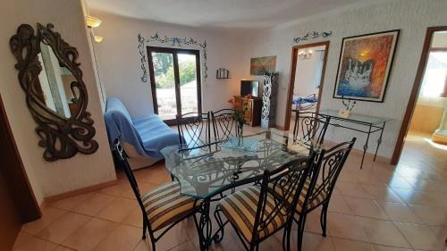 Superior Apartment with two bedrooms, two bathrooms and Garden View (4 person)