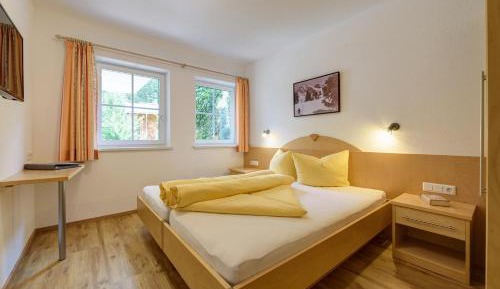 Apartment with Garden View