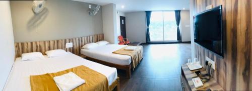 Deluxe Double Room with Balcony
