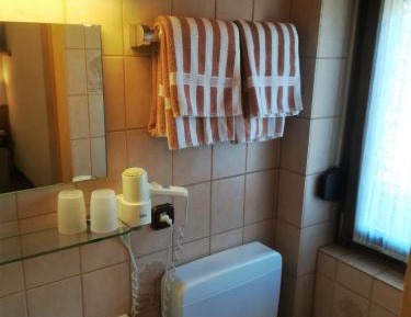 Economy Single Room