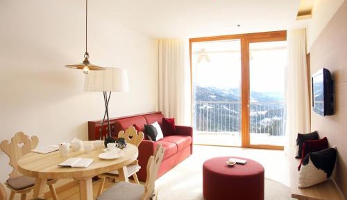 Comfort One-Bedroom Apartment with Balcony