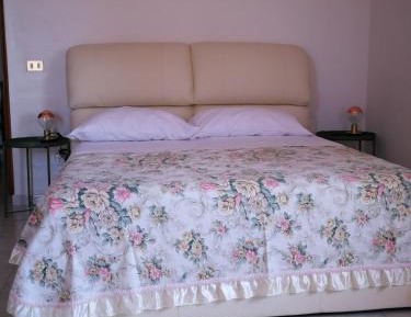 Quadruple Room with Shared Bathroom
