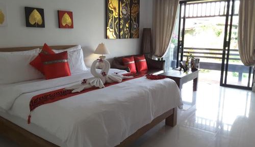 Deluxe Villa with Pool View 