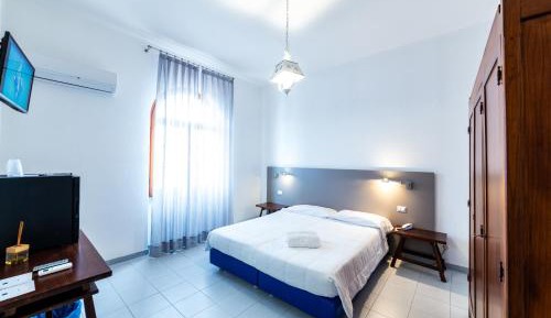 Superior Double or Twin Room with Sea View