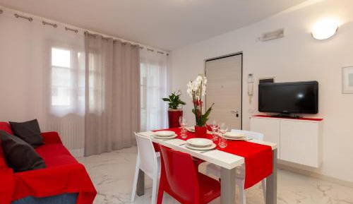 Superior Two-Bedroom Apartment with Balcony