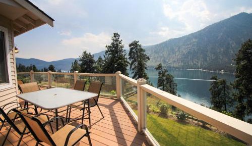 Five Bedroom Holiday Home
