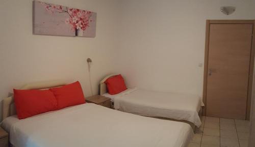 Standard Triple Studio