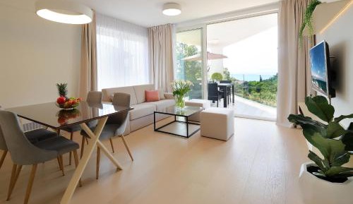 Apartment with Sea View