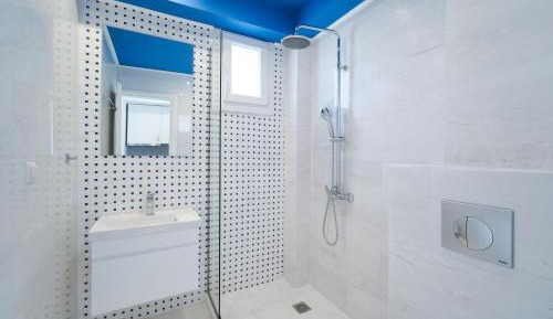 Deluxe Double Room with Balcony and Sea View