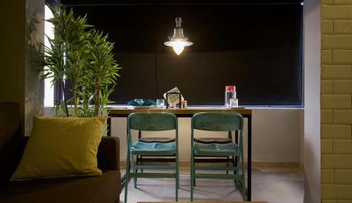 Apartment Superior Pop Art