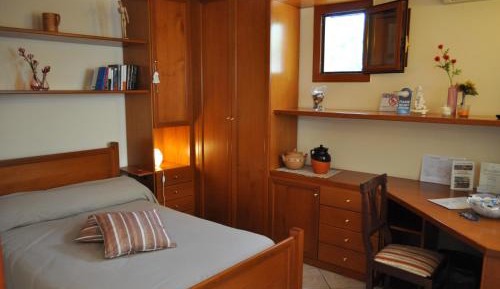 Single Room with Private Bathroom