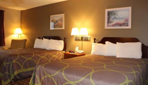 Queen Room with Two Queen Beds - Non-Smoking