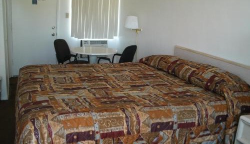 King Room - Non-Smoking