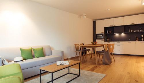 Executive Three-Bedroom Apartment with Balcony or Terrace