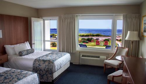 Queen Room with Two Queen Beds and Balcony and Ocean View