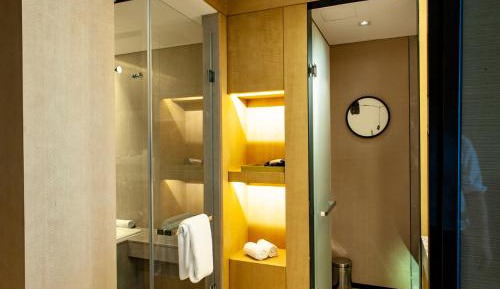 Twin Room - Club Access