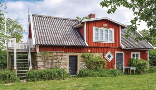 One-Bedroom Holiday Home