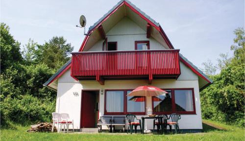 Three-Bedroom Holiday Home 