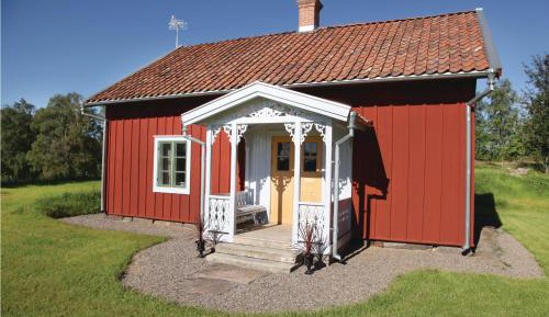 Two-Bedroom Holiday Home