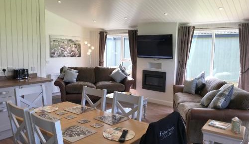 The Family Lodge
