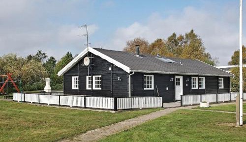 Five-Bedroom Holiday Home
