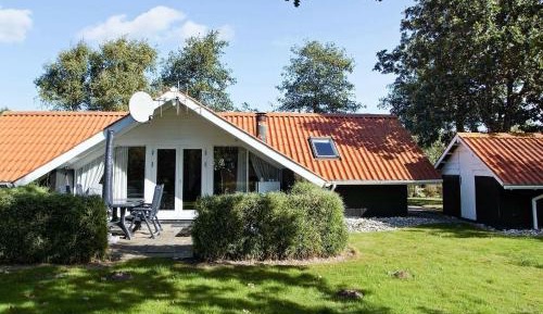 Three-Bedroom Holiday Home 