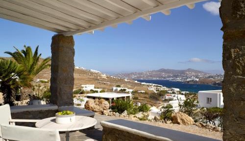 Two Bedroom House Sea View (No 6)
