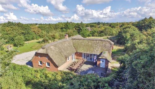 Six-Bedroom Holiday Home