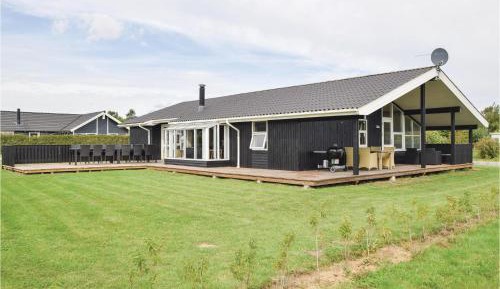 Four-Bedroom Holiday Home