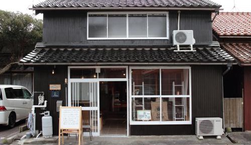 Japanese-Style Room