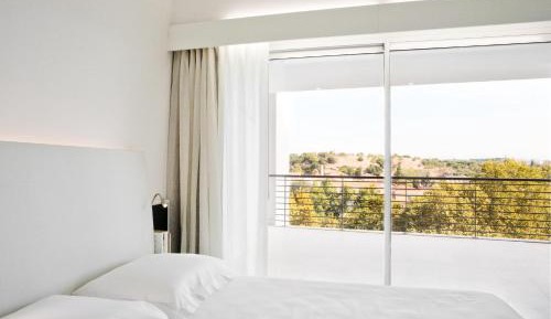 Classic Double Room with Balcony