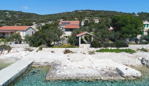 One-Bedroom Holiday Home