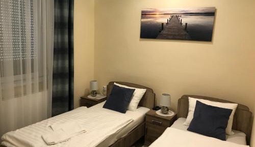 Standard Twin Room with Shared Bathroom