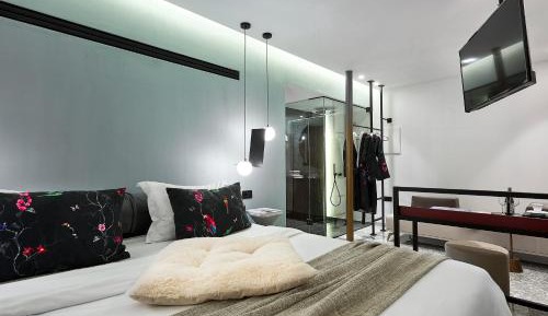 Superior Suite with Outdoor Jacuzzi -Sea View