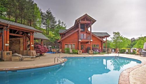 Three-Bedroom Townhouse